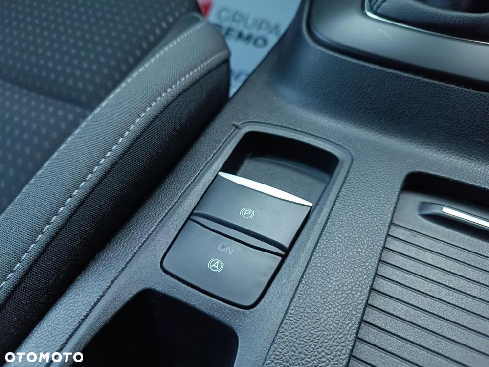 Ford Focus 1.5 EcoBlue SCR Connected - 27