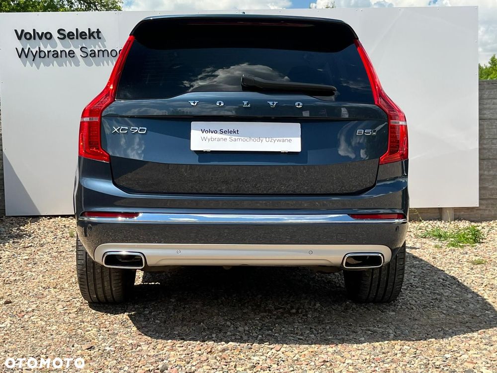 Volvo XC 90 - 7