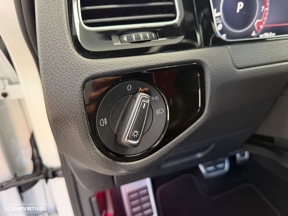 VW Golf 2.0 TSI GTI DSG Performance - 19