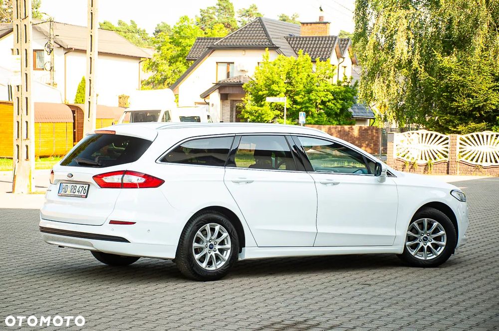 Ford Mondeo 2.0 TDCi STart-Stopp PowerShift-Aut Titanium - 4