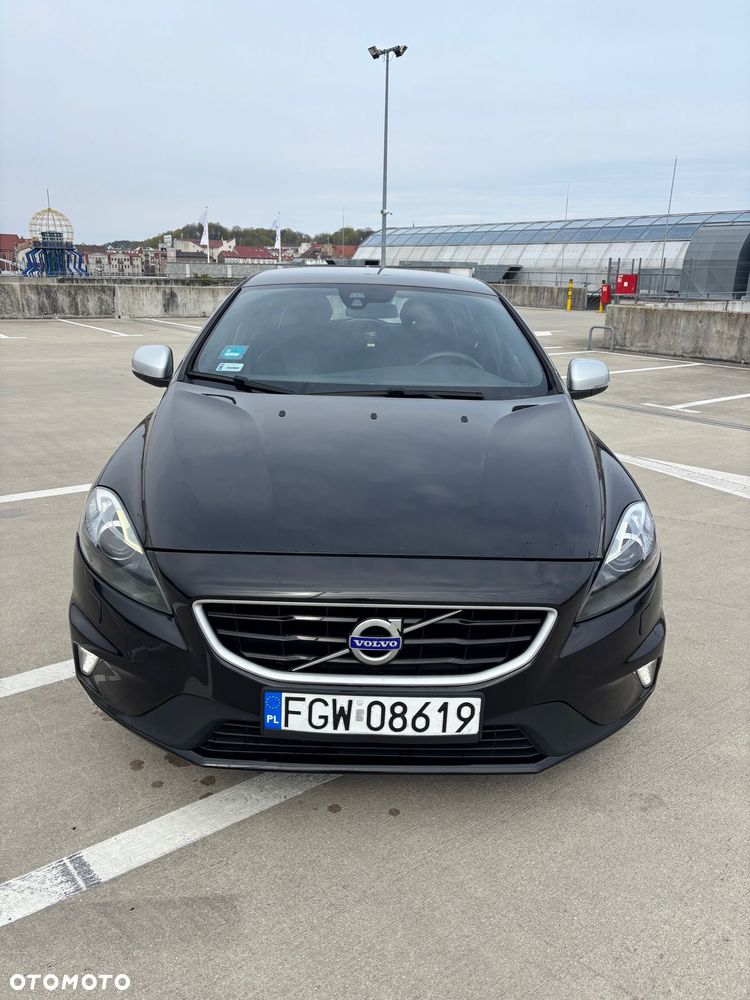 Volvo V40 D2 Drive-E R-Design Kinetic - 2