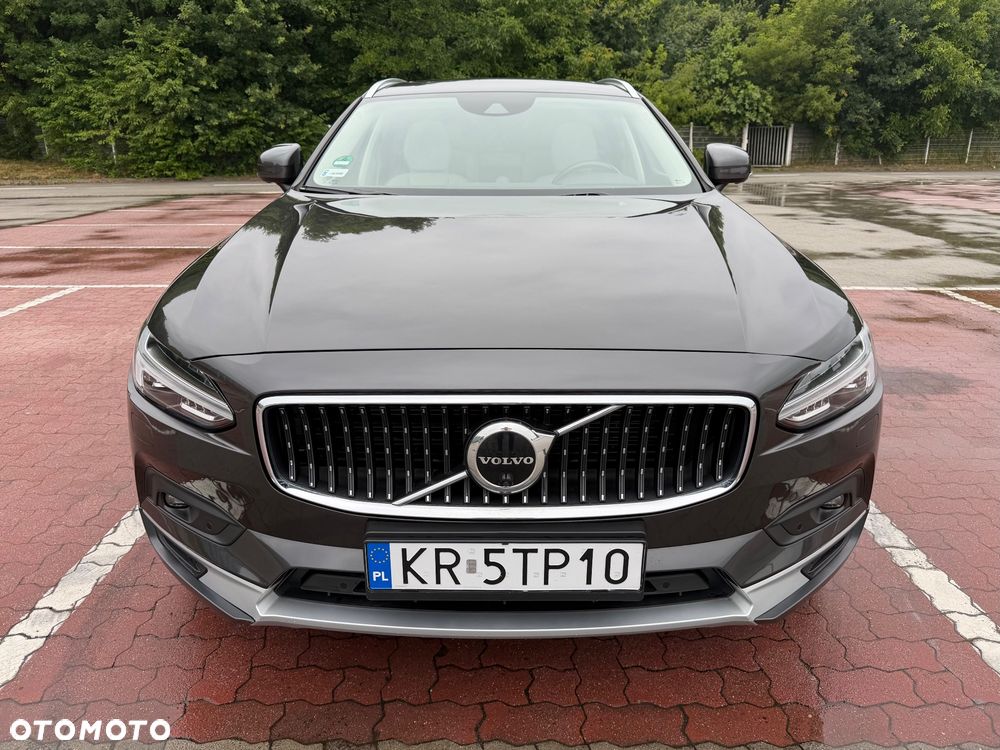 Volvo V90 Cross Country B5 D AWD Pro - 2