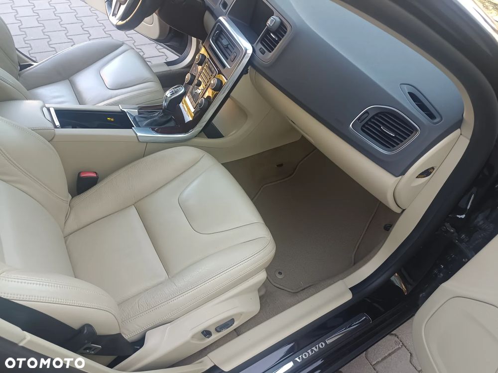 Volvo S60 T3 Summum - 13