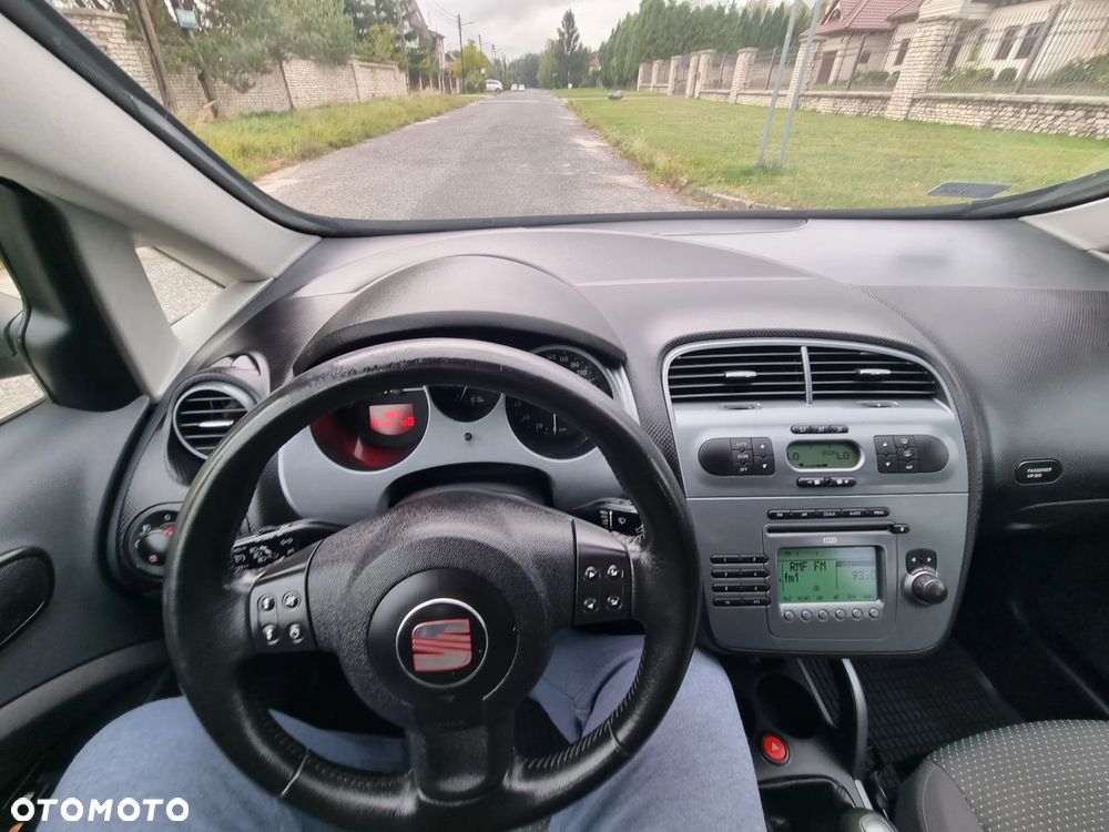 Seat Altea XL 1.6 Stylance - 32