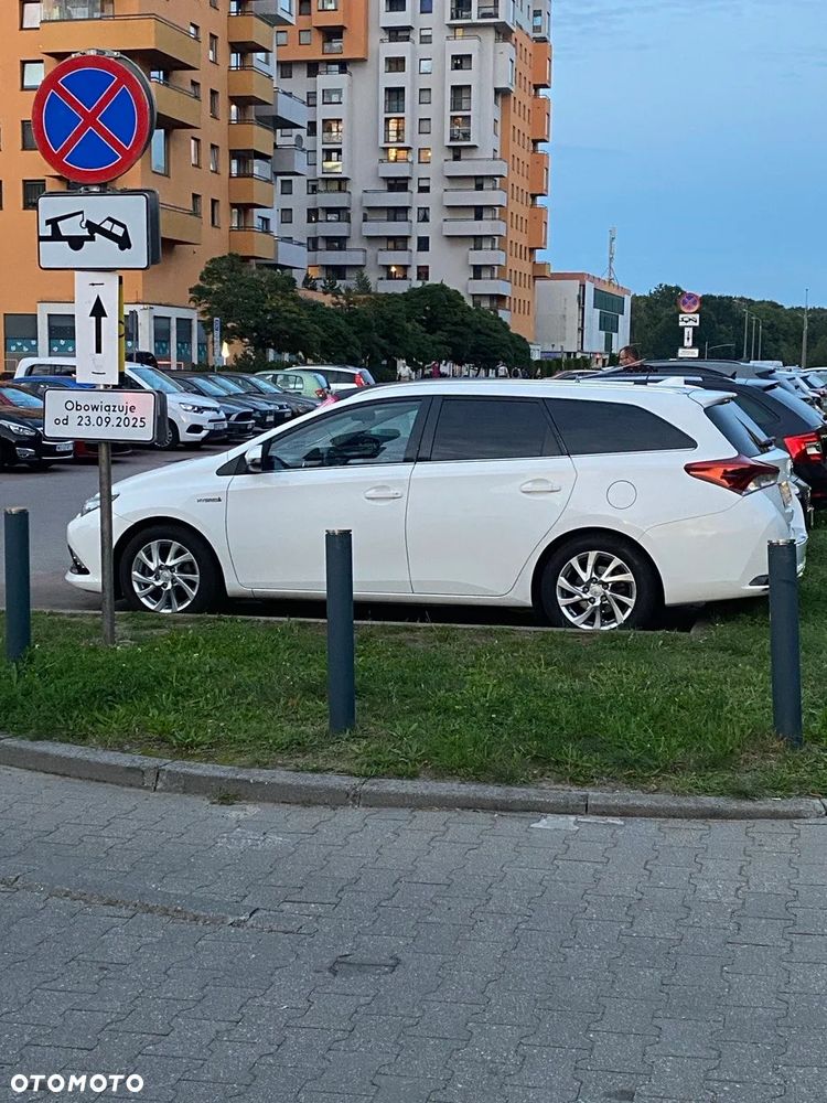 Toyota Auris Hybrid 135 Active - 8