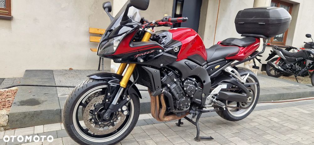 Yamaha FZ - 12