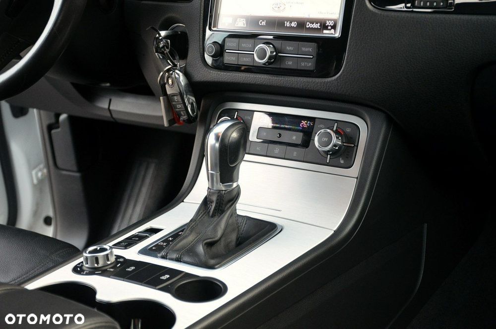 Volkswagen Touareg - 27