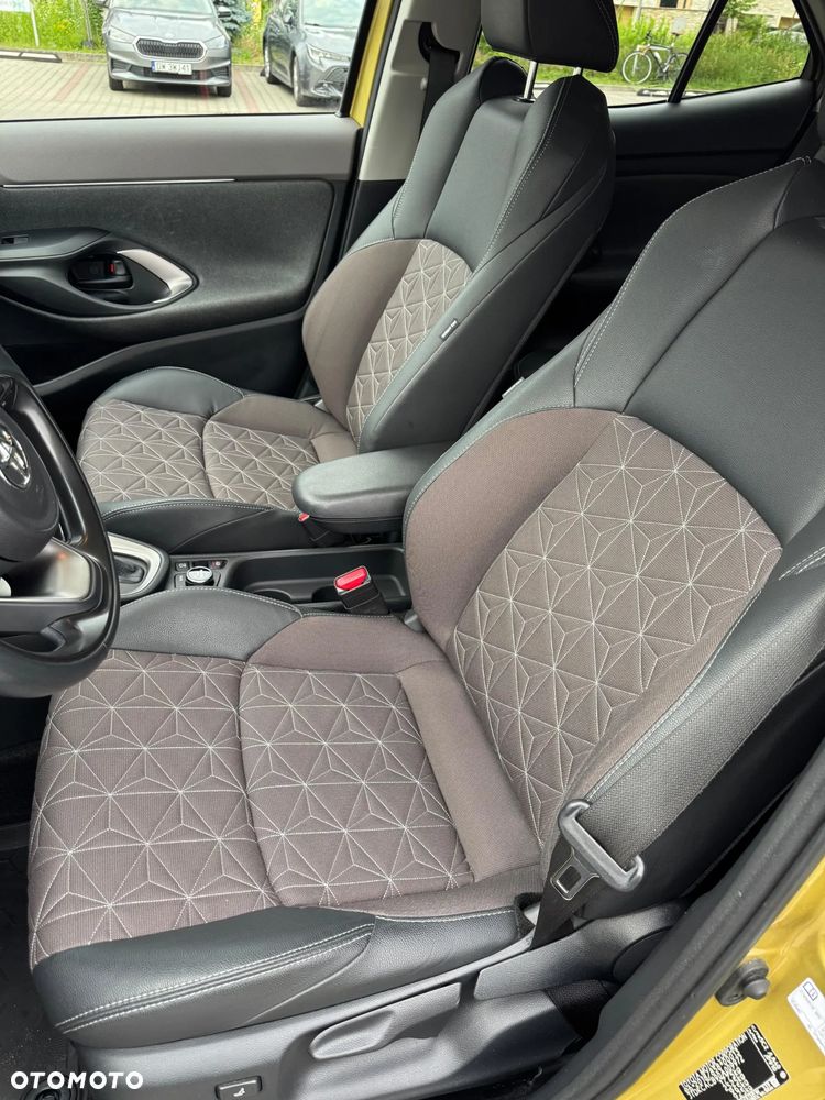 Toyota Yaris Cross Hybrid 1.5 Executive 4x4 - 13