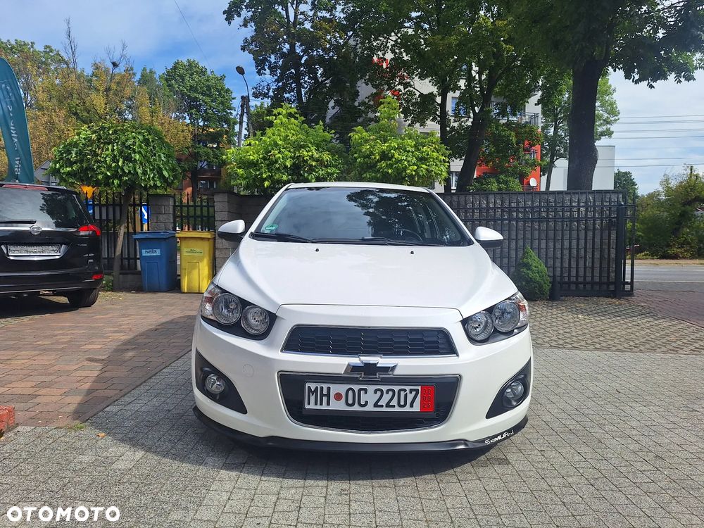 Chevrolet Aveo 1.6 LTZ - 8