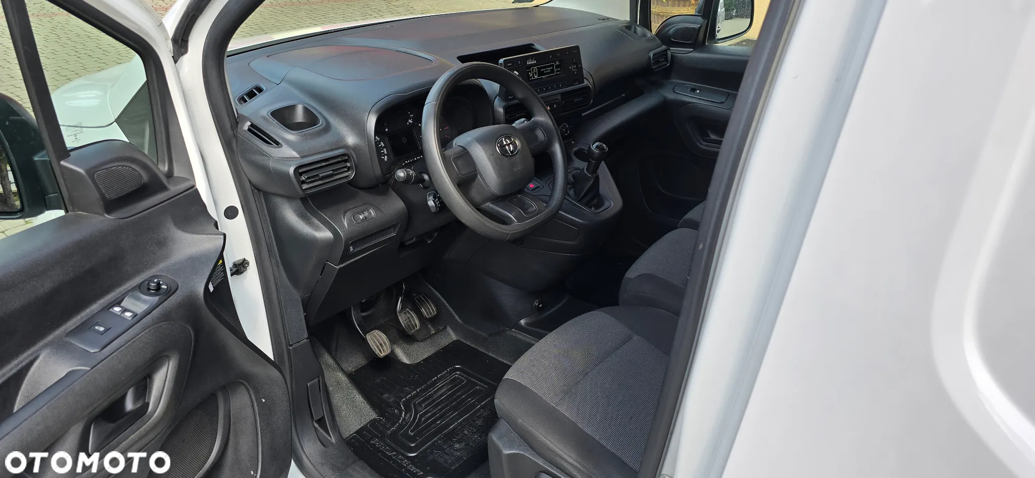 Toyota ProAce Kombi 1.5 D-4D Compact 2,6t - 16