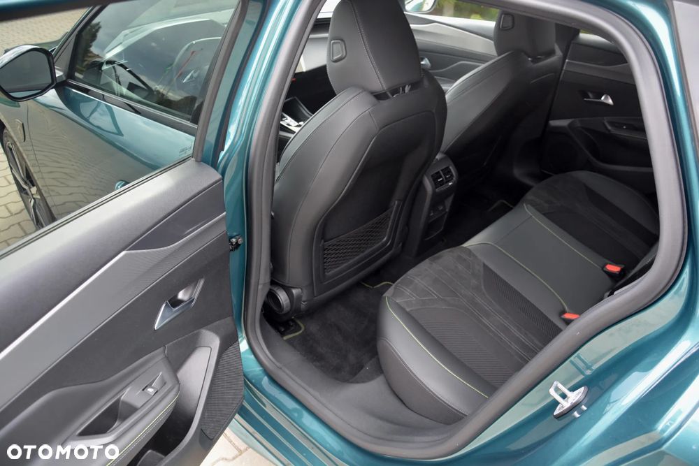 Peugeot 308 180 e-EAT8 GT - 21