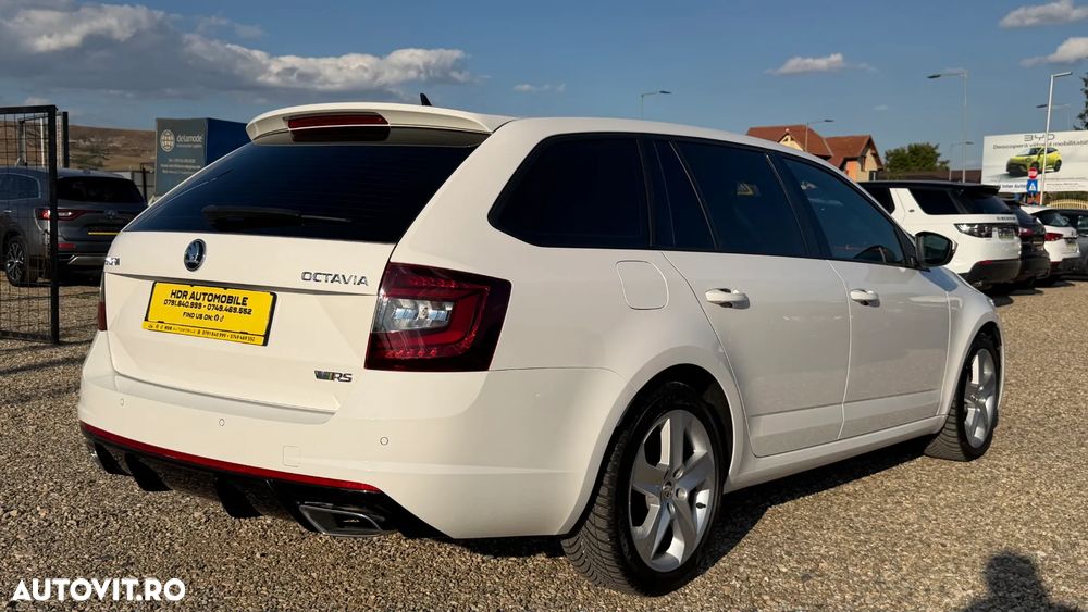 Skoda Octavia 2.0 TDI (Green tec) DSG RS - 12