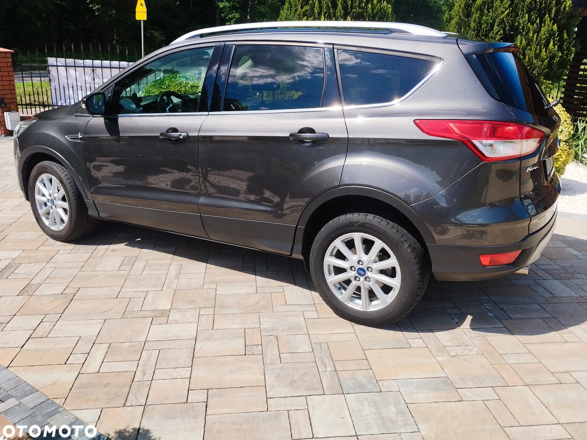 Ford Kuga 2.0 TDCi 2x4 Titanium - 7