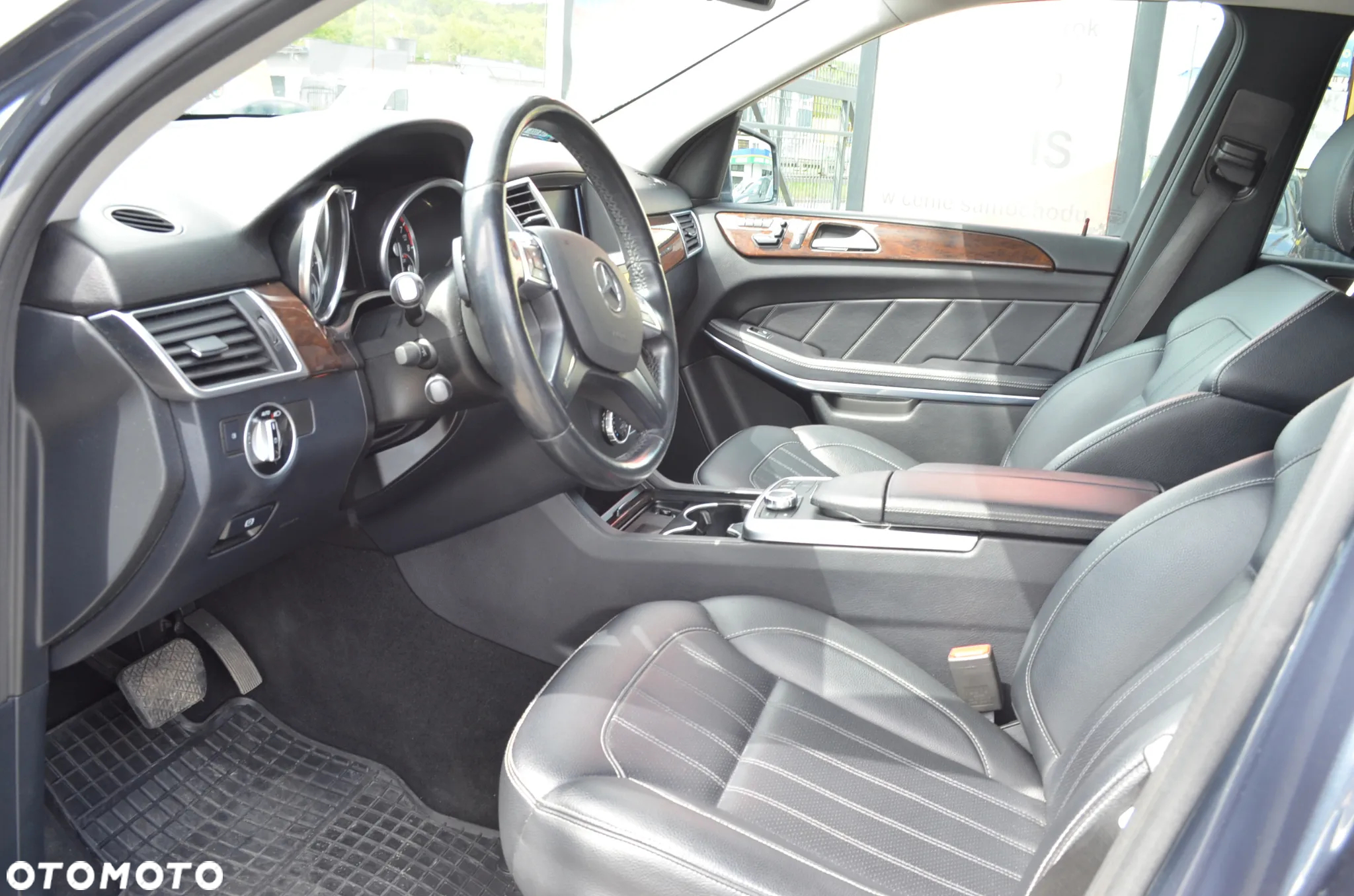 Mercedes-Benz GL - 8