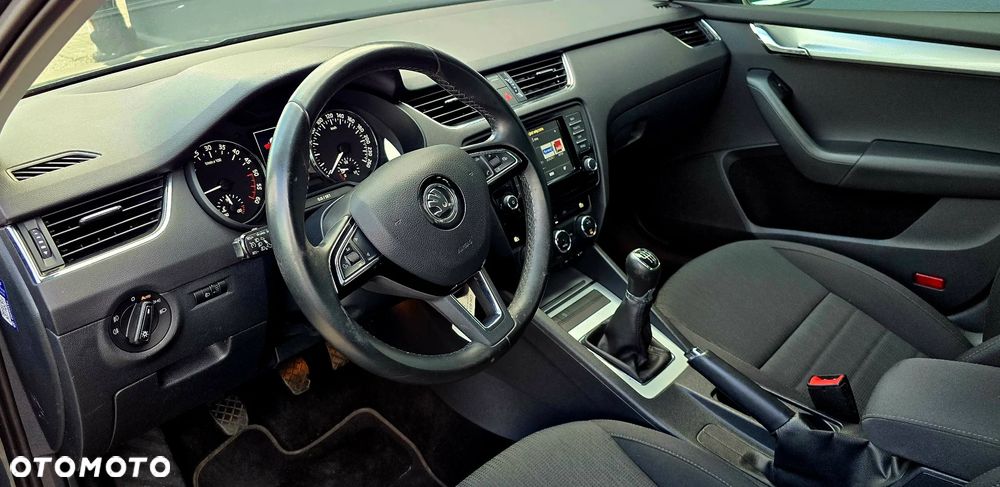 Skoda Octavia 2.0 TDI Elegance - 29