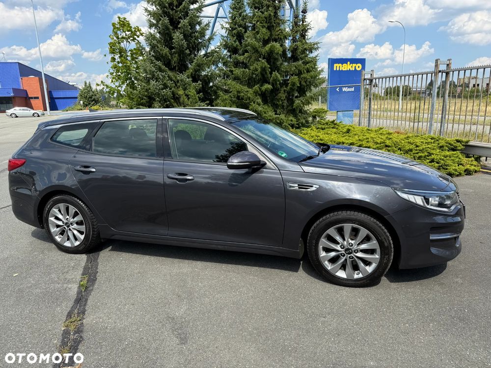 Kia Optima - 8