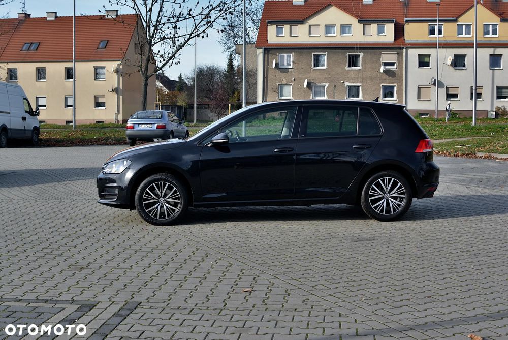 Volkswagen Golf - 3