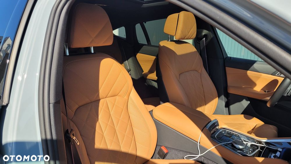 BMW X6 - 10