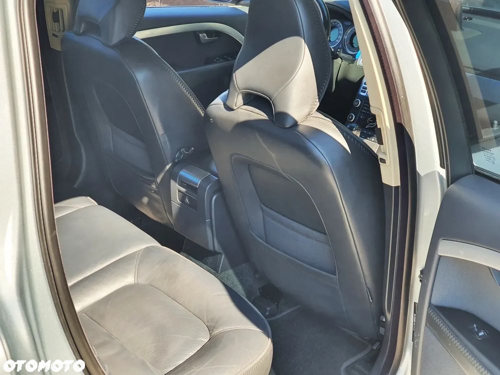 Volvo XC 70 D5 AWD Ocean Race - 4