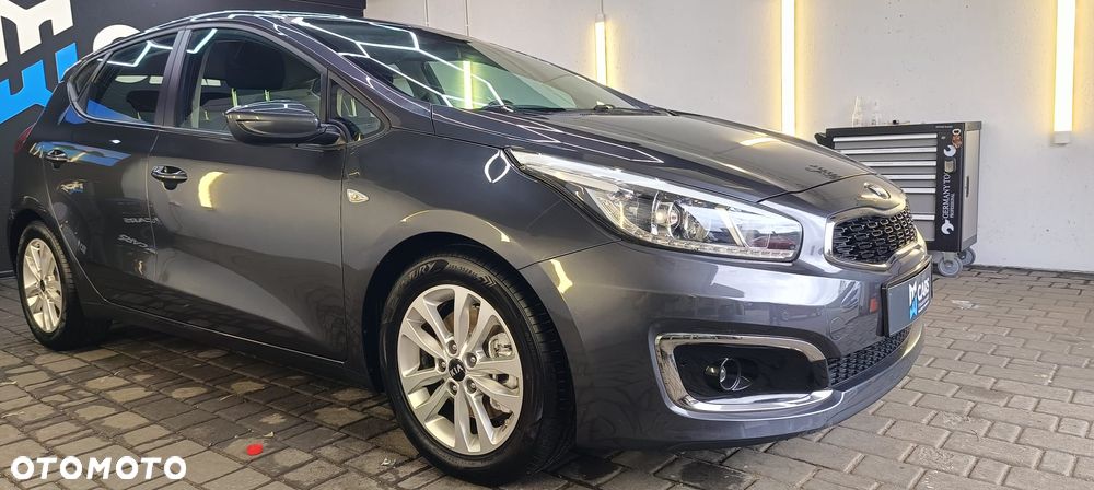 Kia Ceed - 5