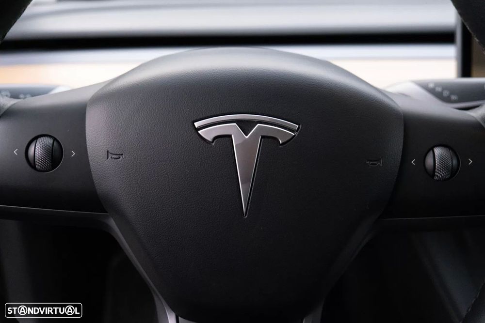 Tesla Model 3 Long Range Tração Traseira - 25