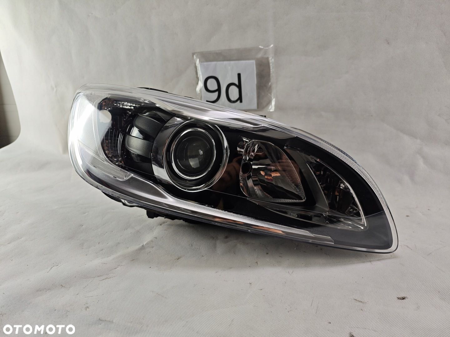 VOLVO V60 S60 LIFT XENON LED PRAWY REFLEKTOR LAMPA PRAWA 31420262 - 1