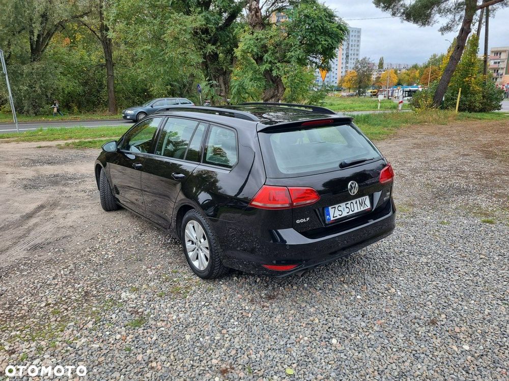 Volkswagen Golf - 5