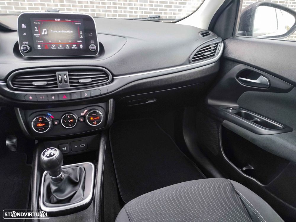 Fiat Tipo Station Wagon 1.6 M-Jet Lounge — fotografia 22