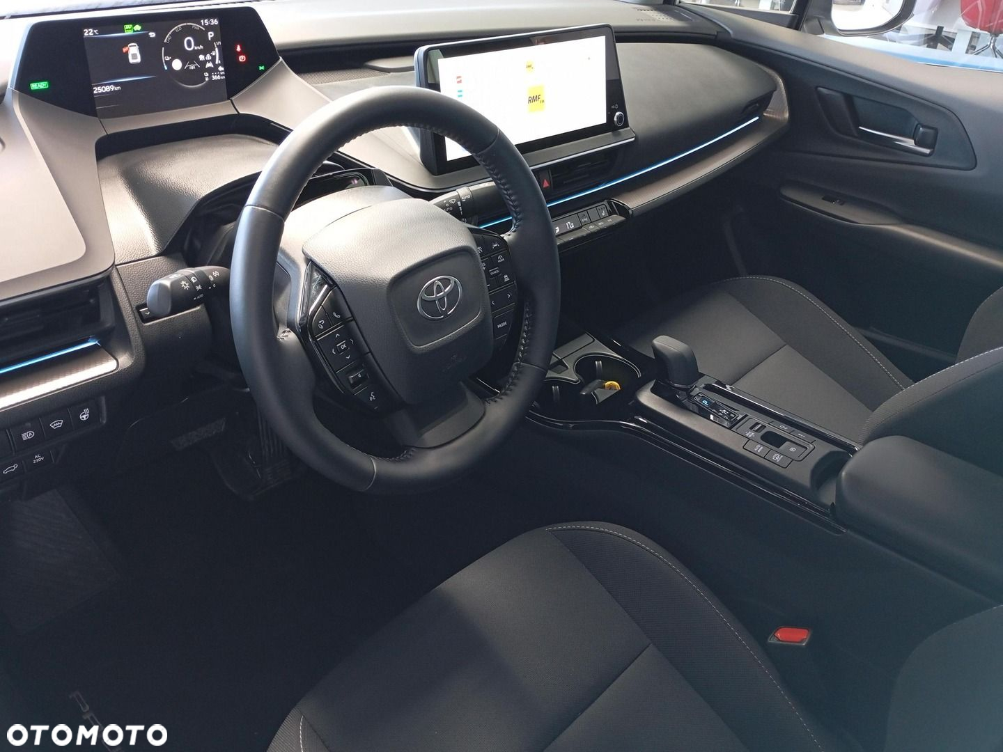 Toyota Prius - 12