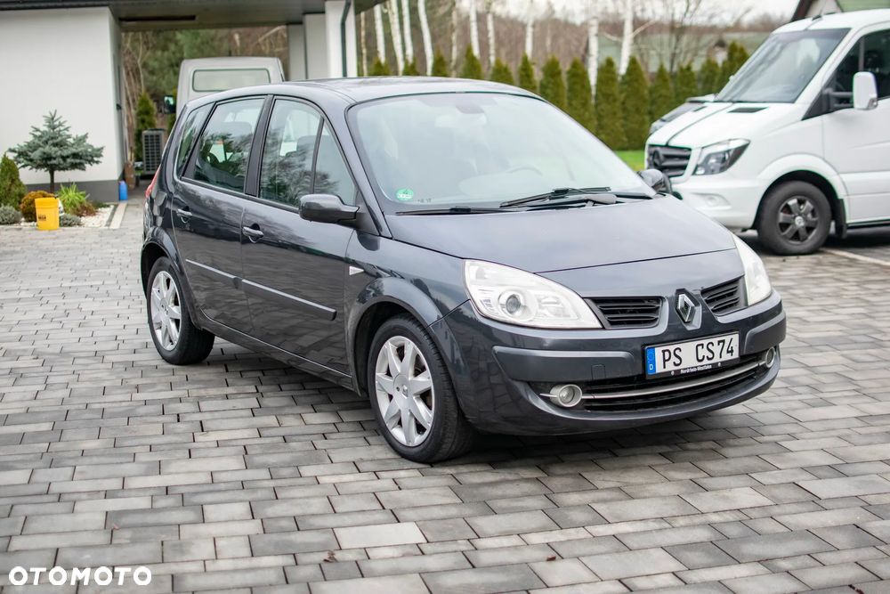 Renault Scenic - 32