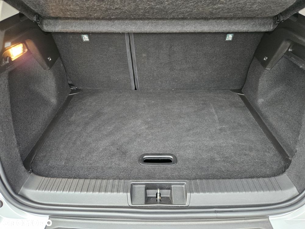 Renault Captur 1.3 TCe mHEV Zen EDC - 28