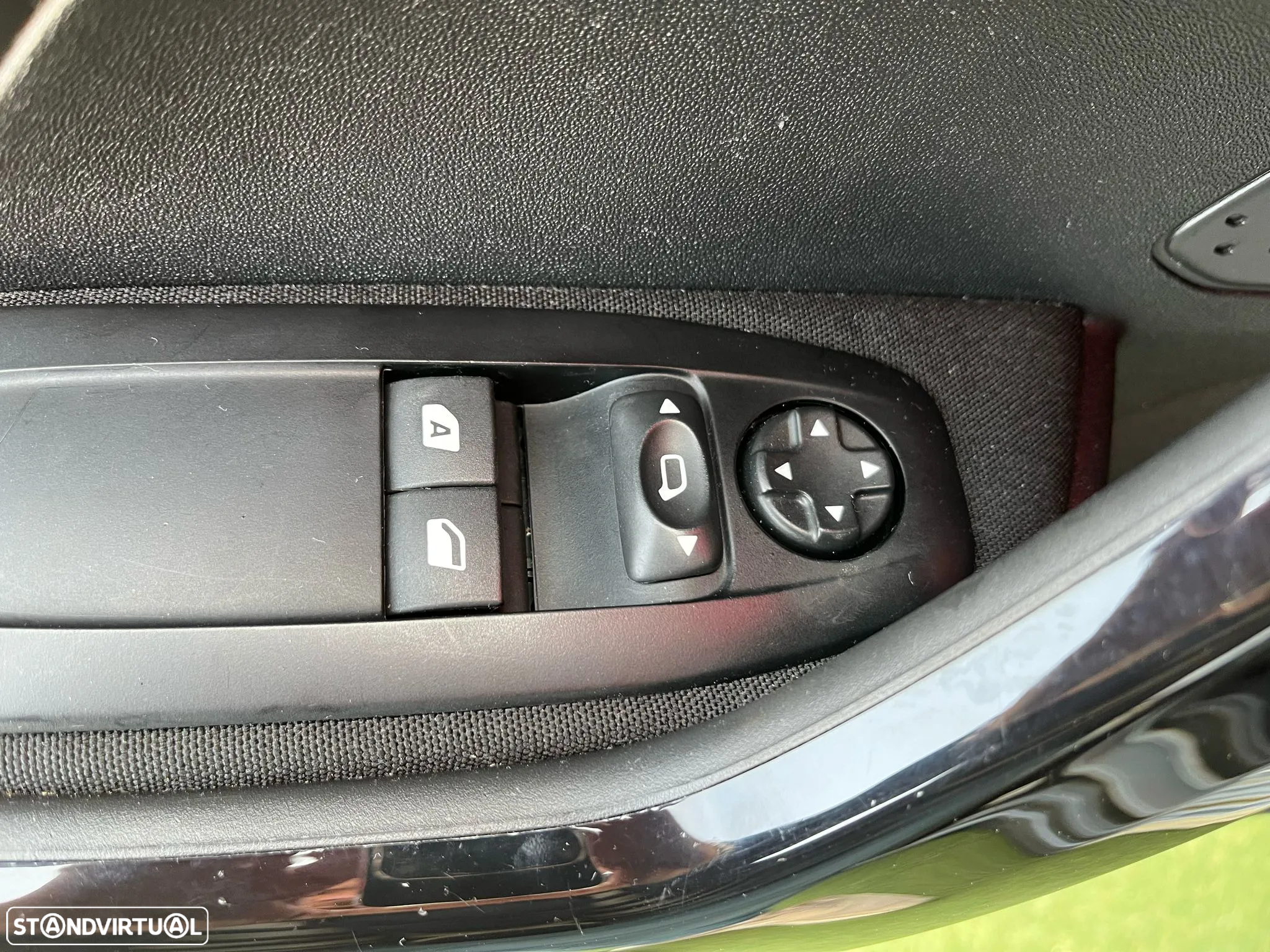 Peugeot 208 1.2 PureTech Style - 23