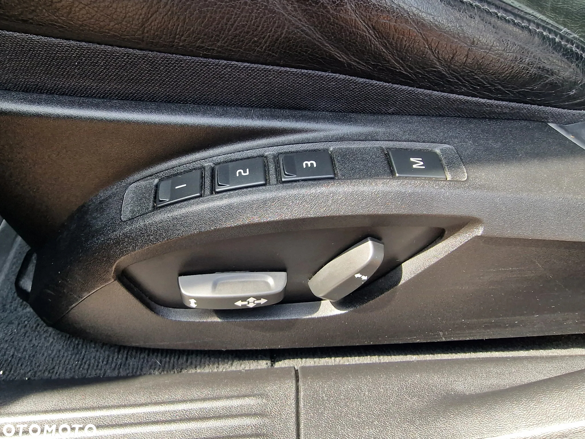 Volvo V40 D4 Summum - 24