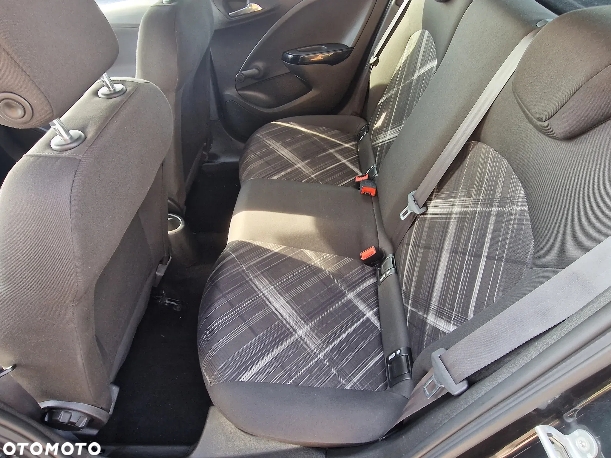 Opel Corsa 1.4 Turbo (ecoFLEX) Start/Stop Color Edition - 11