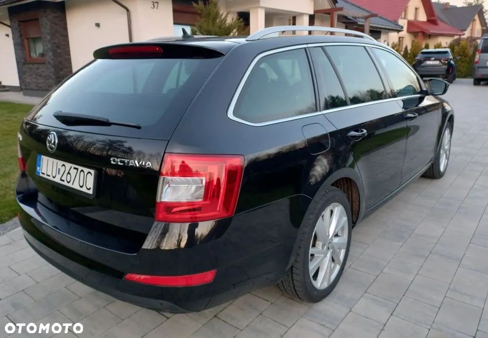 Skoda Octavia Combi 2.0 TDI DSG Ambition - 13