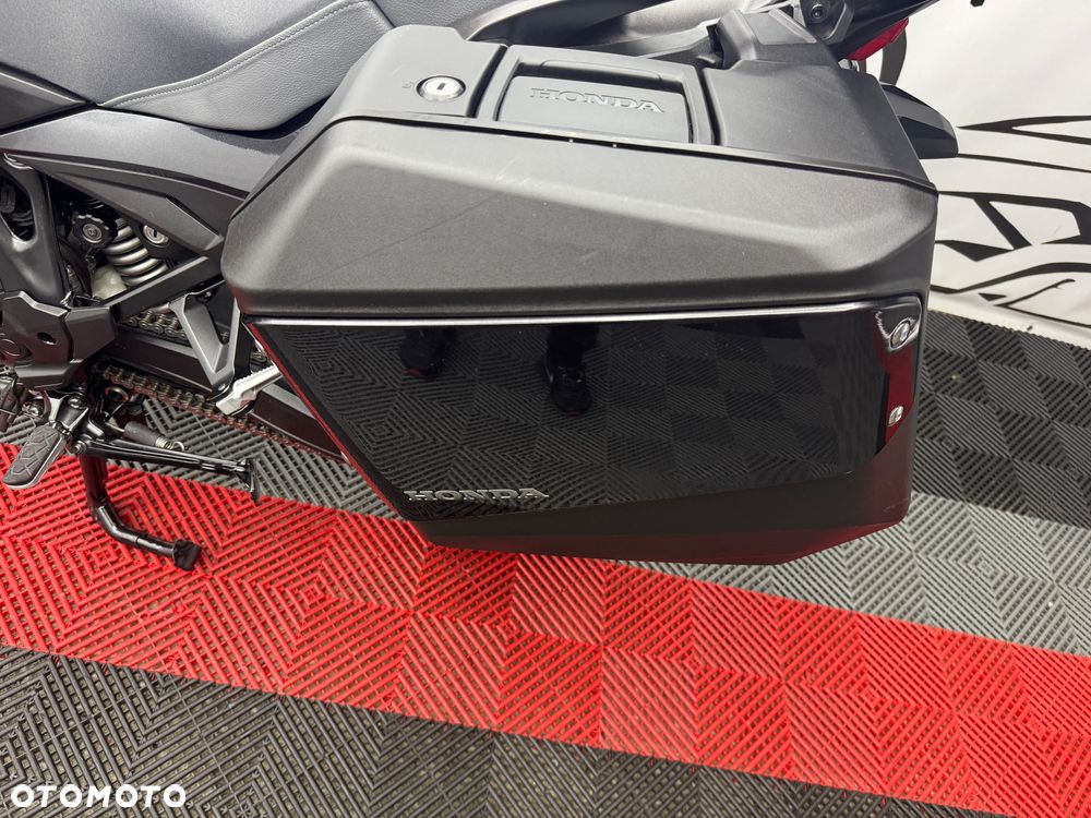 Honda NT - 18