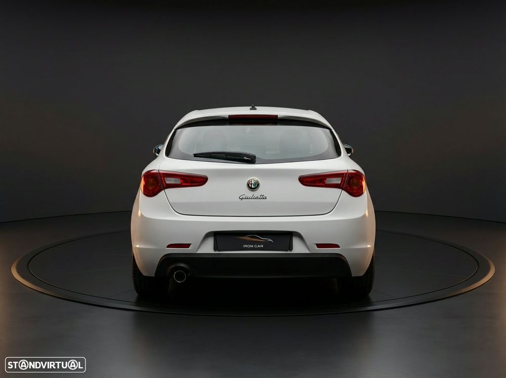 Alfa Romeo Giulietta 1.6 JTDM 16V - 4