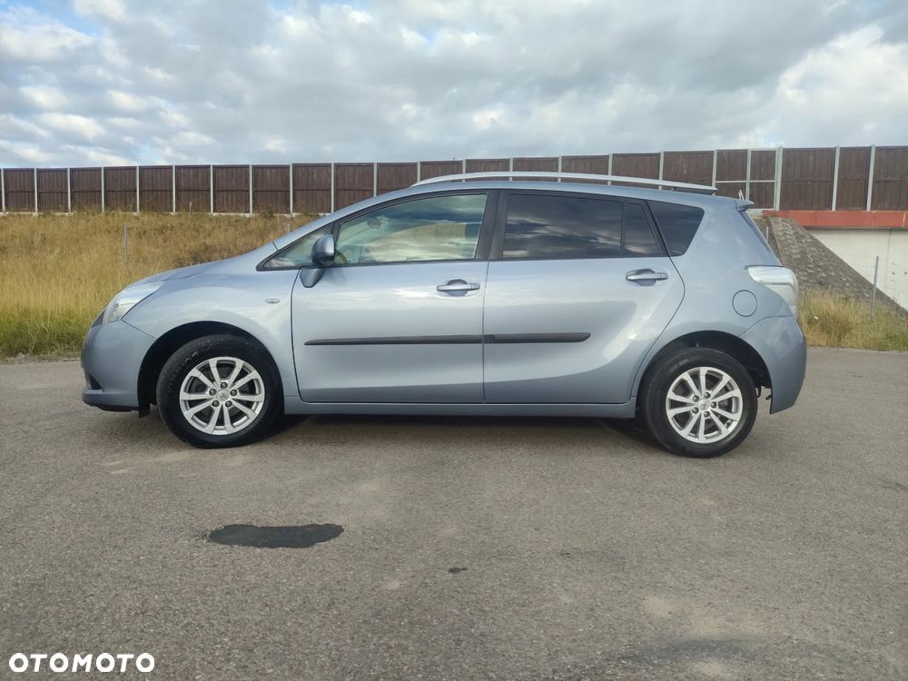Toyota Verso 1.8 Sol EU5 7os - 8