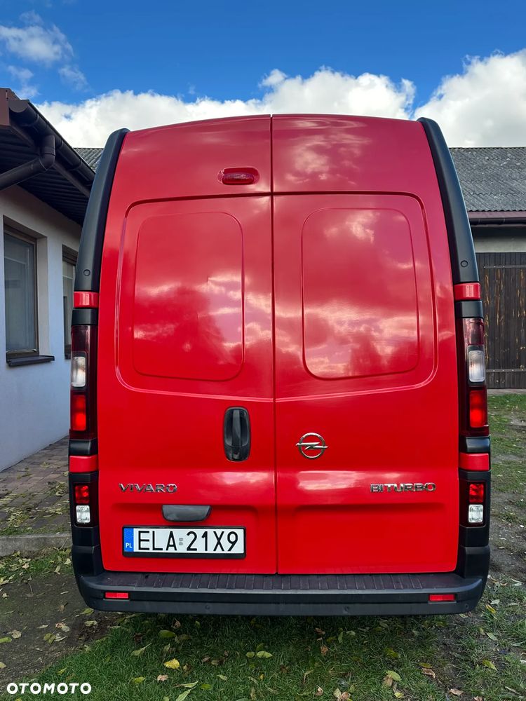 Opel Vivaro - 11