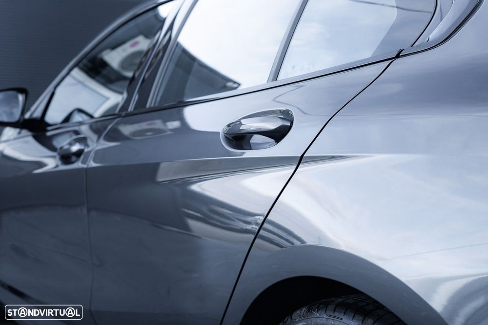 BMW 116 d Pack Desportivo M - 19