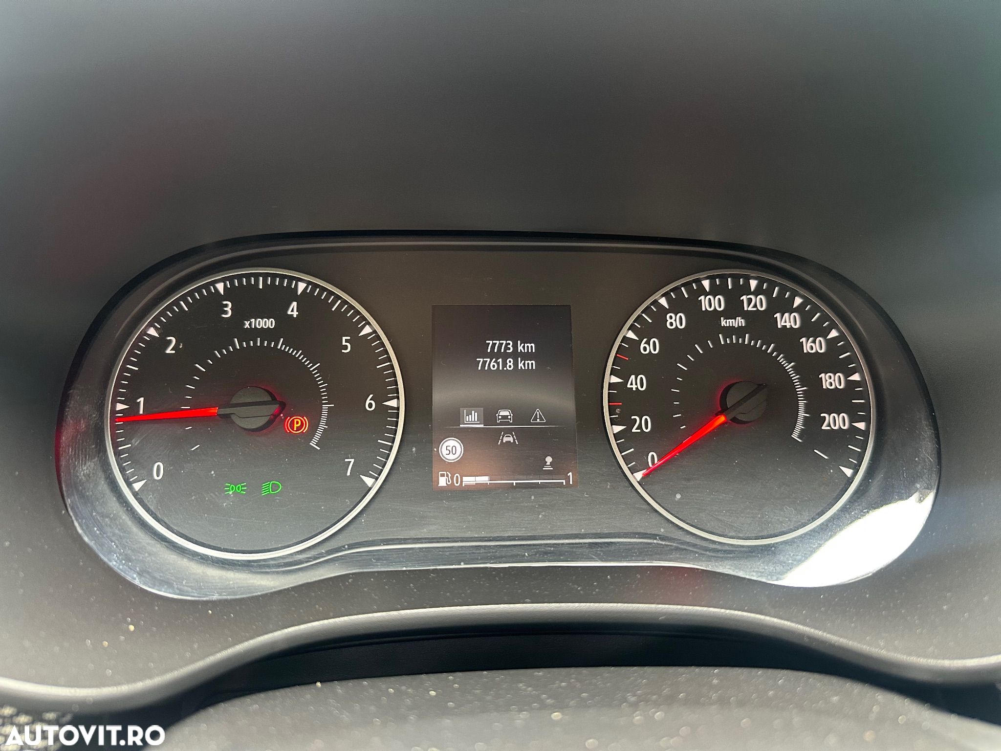 Dacia Sandero TCe 90 MT5 Expression - 1
