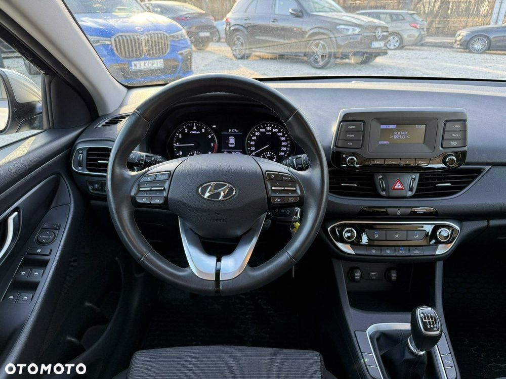 Hyundai i30 1.5 DPI Modern - 22