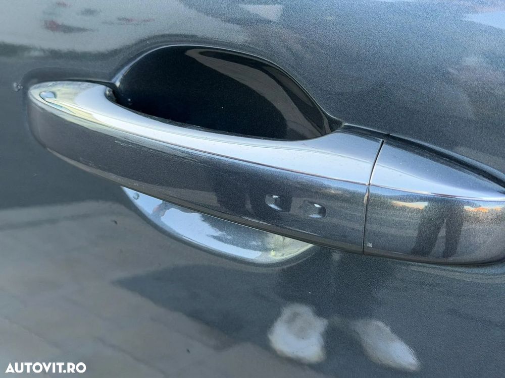 Renault Megane Grandtour TCe 140 GPF INTENS - 26