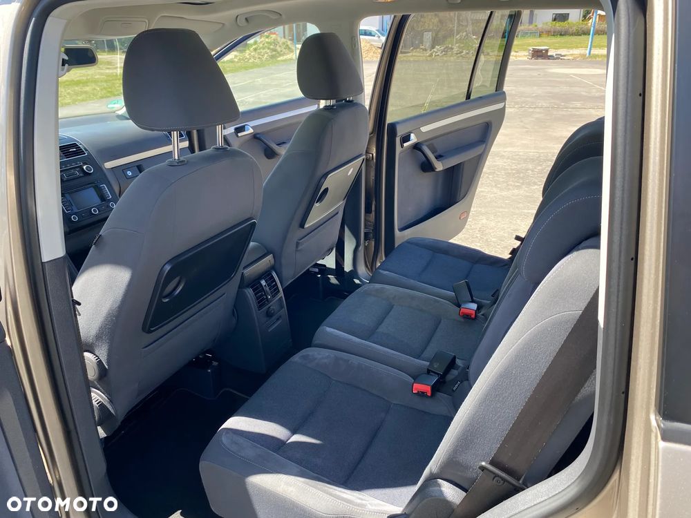 Volkswagen Touran 1.4 TSI STYLE - 12