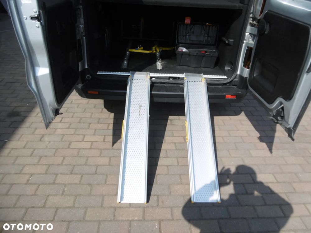 Renault Trafic 2.0 dCi Escapade - 12