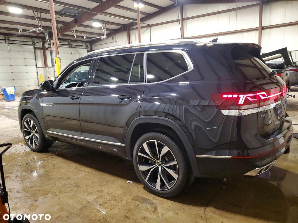 Volkswagen Atlas - 2