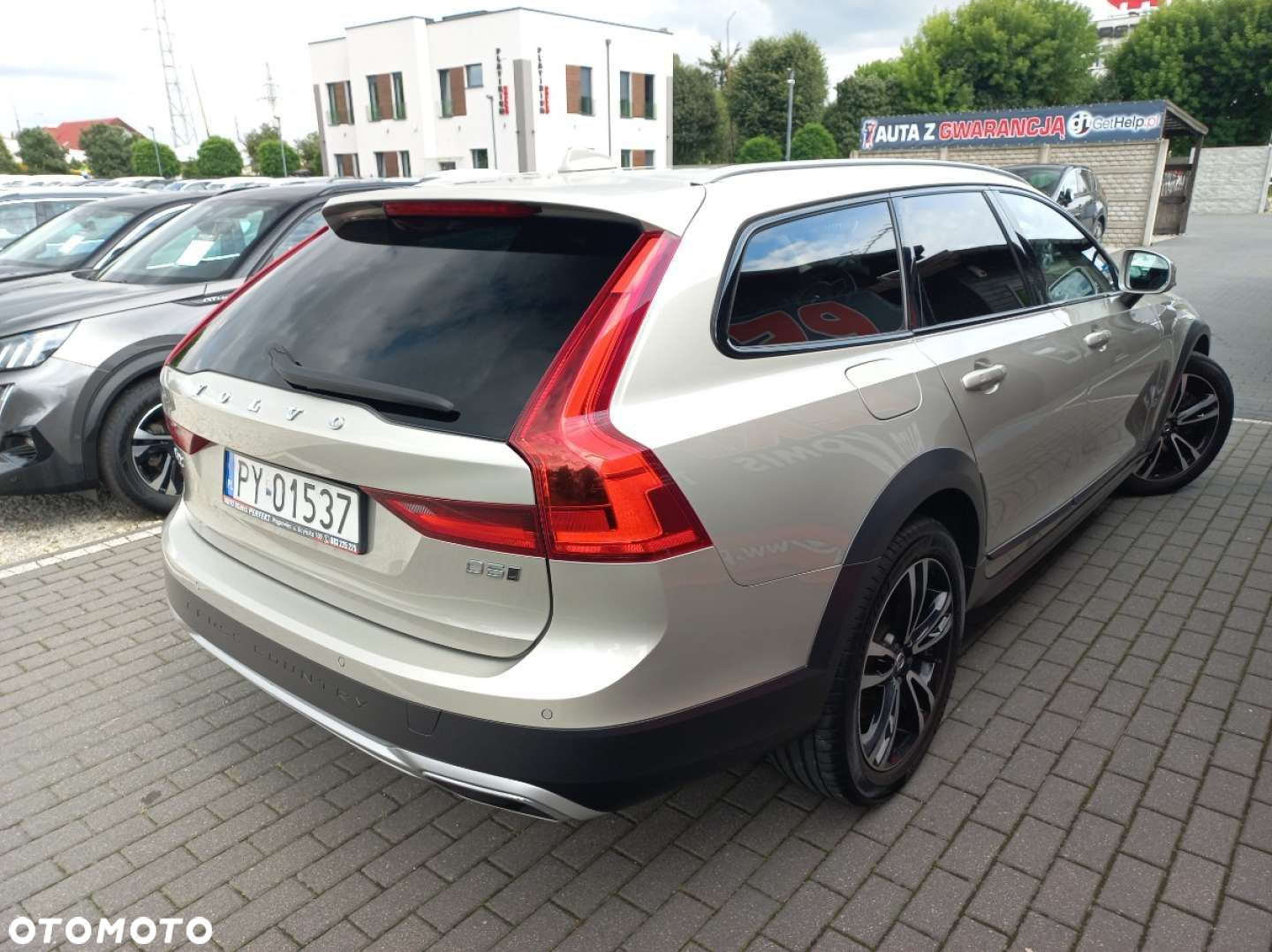 Volvo V90 Cross Country - 8