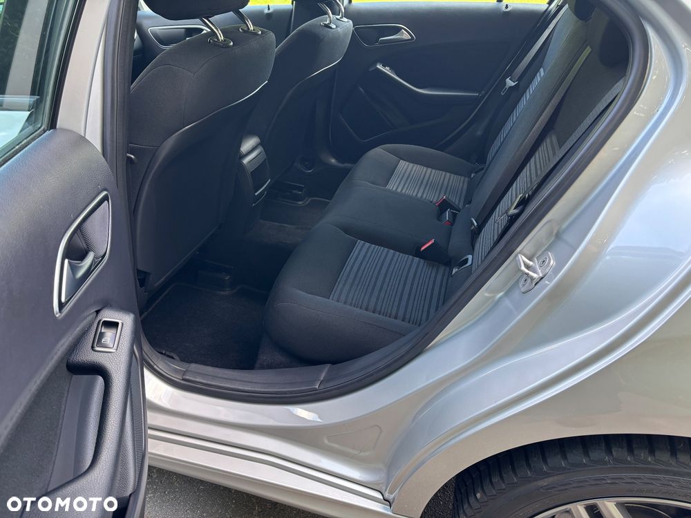 Mercedes-Benz Klasa A 180 CDI (BlueEFFICIENCY) Style - 19