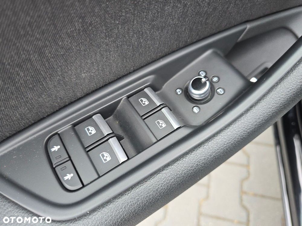 Audi A4 Limousine - 18