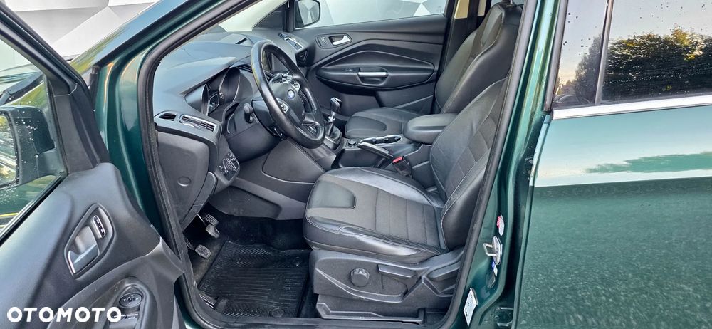 Ford Kuga 2.0 TDCi 4x4 Titanium - 19